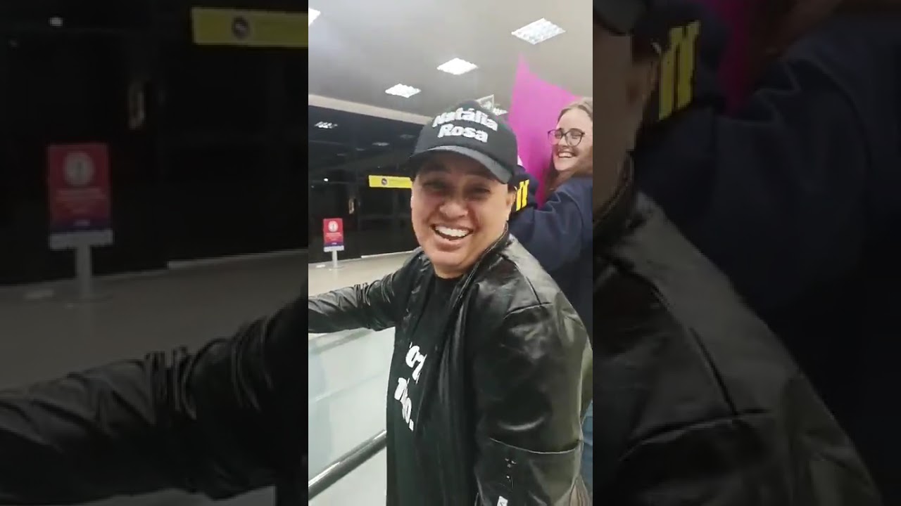 Live no aeroporto de Curitiba com a Natália Rosa