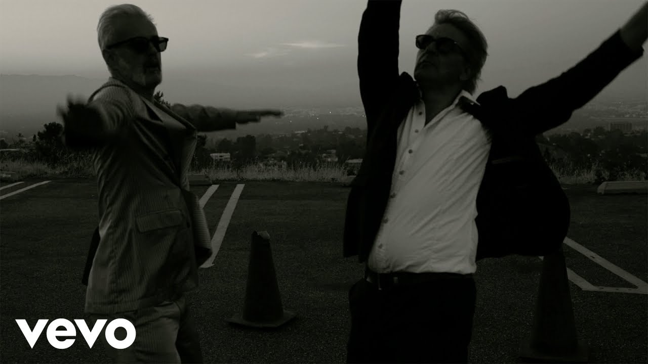 Triggerfinger - Stars (Official Video)