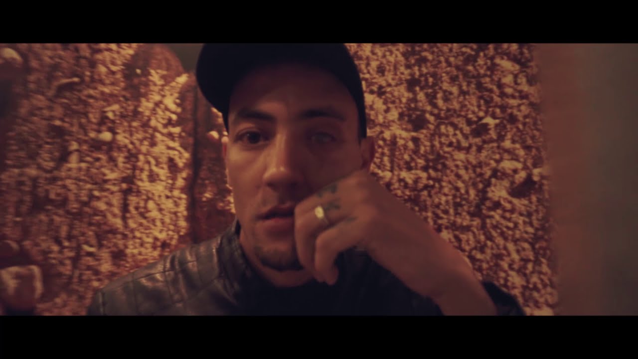 JEKA - HitchKock (officiel vid&eacute;o)