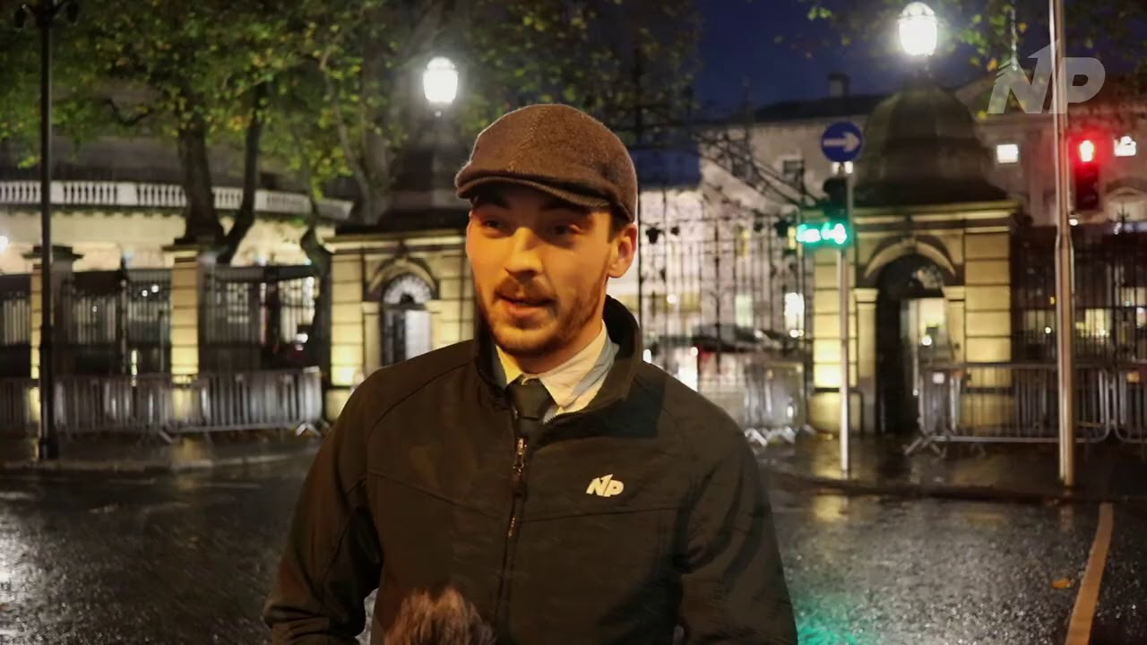 O'Gorman Must Go - Patrick Quinlan delivers petition to Dáil