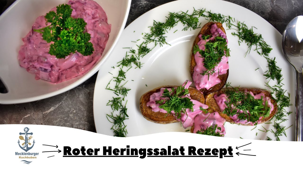 Mecklenburger Heringssalat auf knusprigen Bratkartoffeln - Fischsalat Rezept