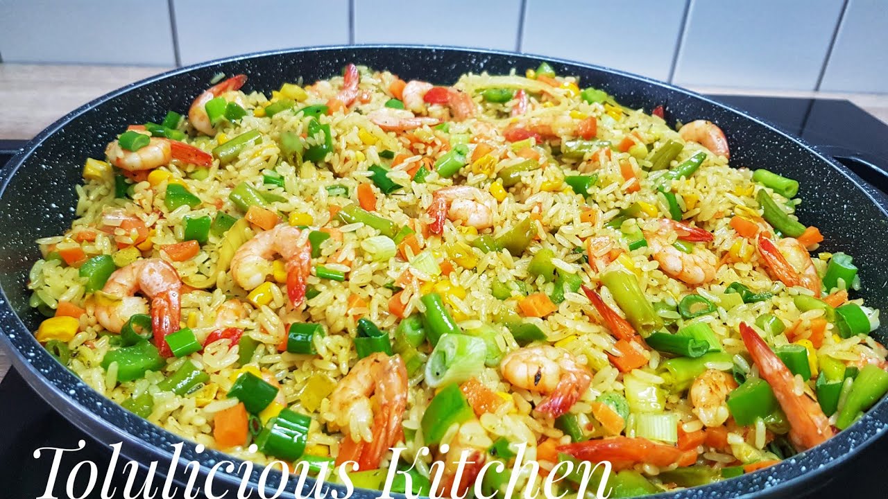How to make Nigerian Fried Rice | Gebratener Reis