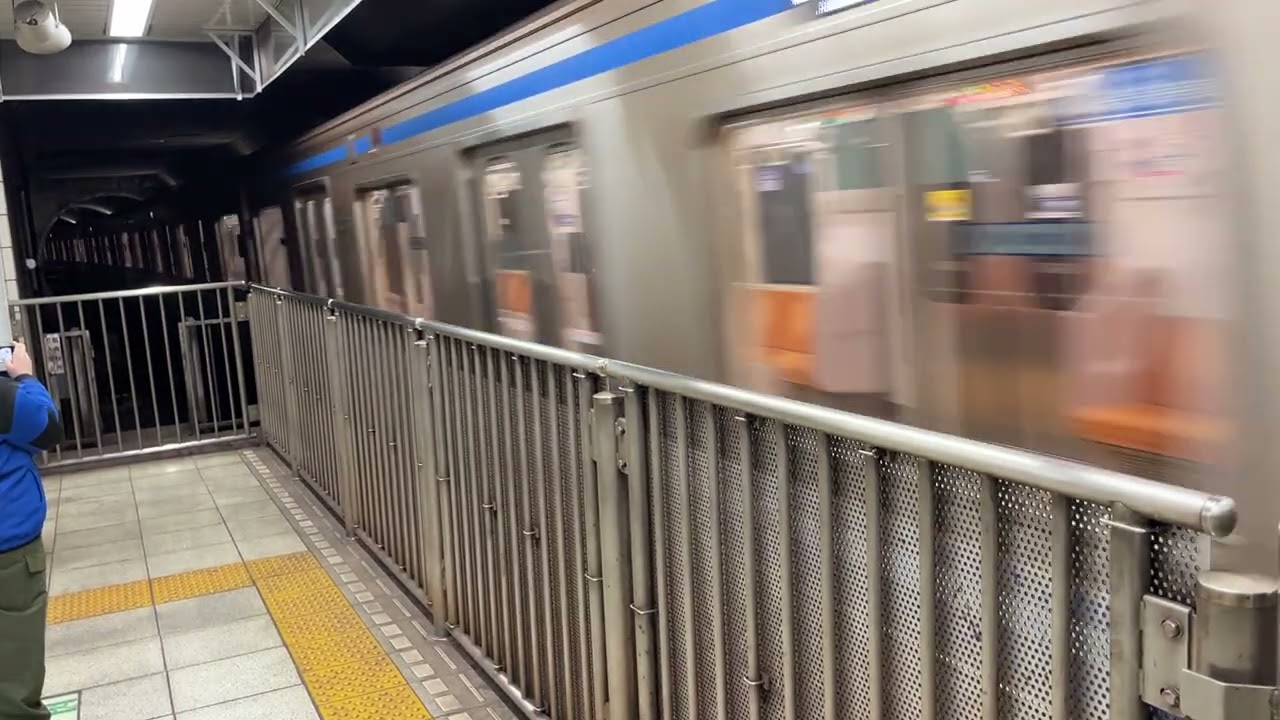 【スマホで撮影】横浜市営地下鉄ブルーライン　3000N形　入線　戸塚駅(B-06)