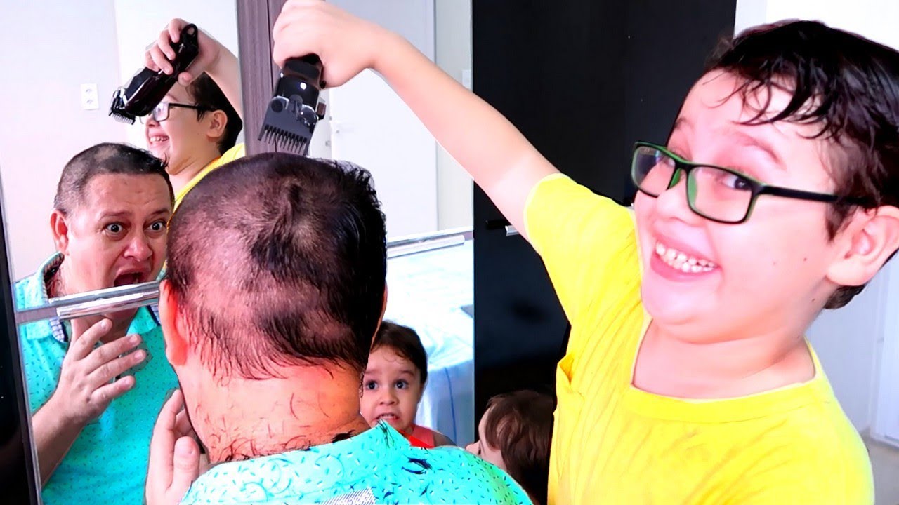 FUI CORTAR O CABELO DO PAPAI OLHA NO QUE DEU! Família Barroso
