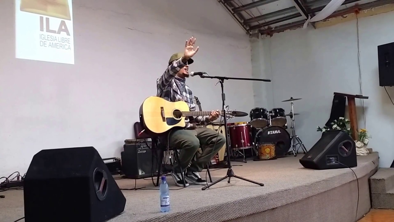 Matamba en Iglesia Libre de América. Abrazándome