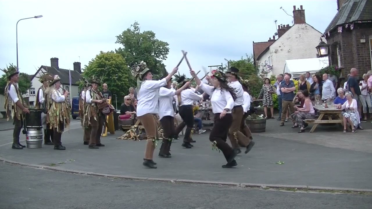 5 PEOPLETON; Three Around Three. Domesday Morris 2022 06June 16.