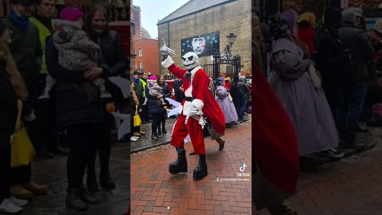 Master of Disguise Entertainment The Night before Christmas Jack skellington Ropleyer Rochester Fyp