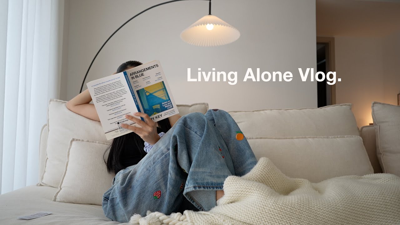 living alone vlog | slow days filled with books, movement & good food!