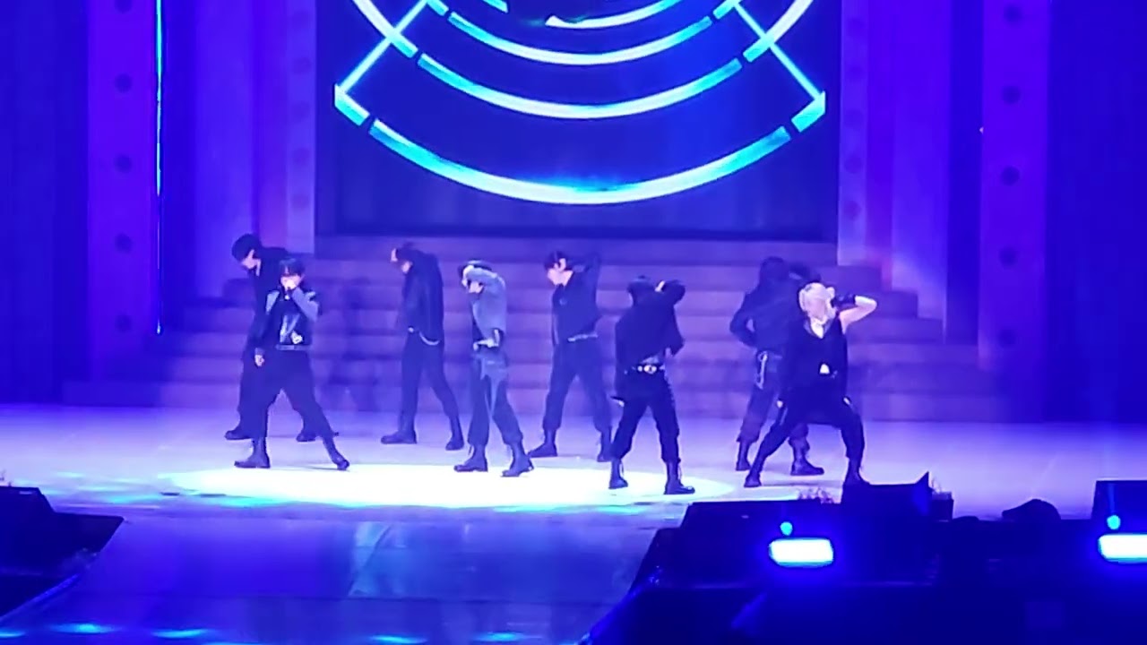 [240330 Fullcam] Sherlock SHINee cover - Stray Kids 4th Fanmeeting Magic School Day2