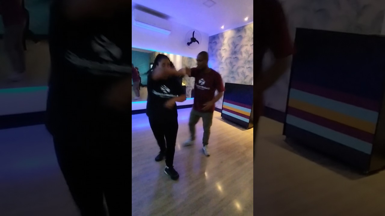 Aula de Samba Rock toda segunda-feira &agrave;s 19h com os professores Rogerinho e Thais Black