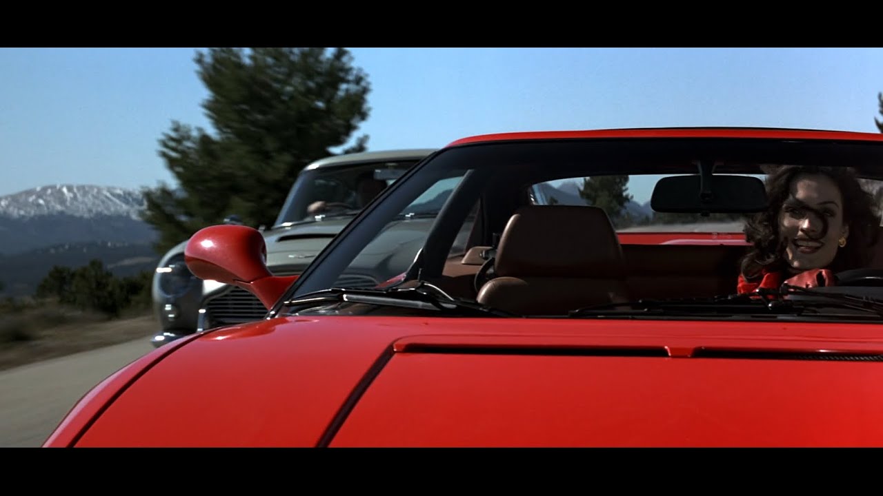 Ferrari F355 GTS vs Aston Martin DB5
