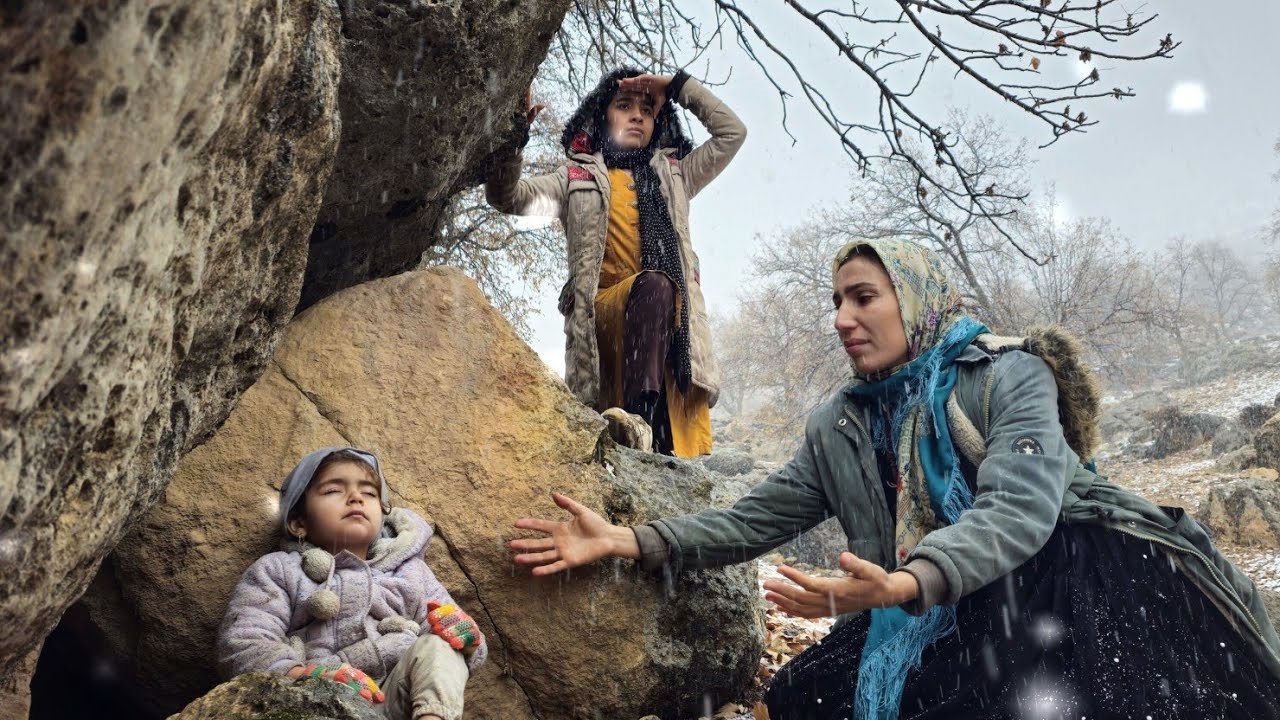 The difficult and exhausting life of Afarin and his daughters Bita and Anahita