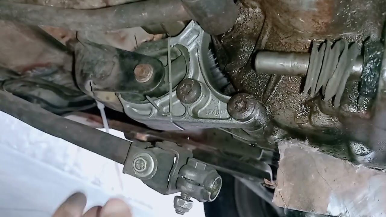 Trocando o coxinho do câmbio do Ford Ka 98 (1p)