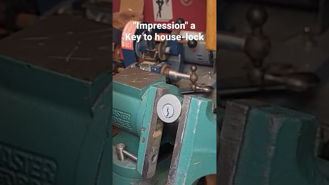 Making a House Key by Detecting the Pins - Impressioning