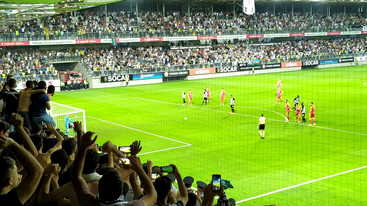 Neftci Baku - Arsenal Tula ( 2ci qol Penalti ) Tribuna cekilisi