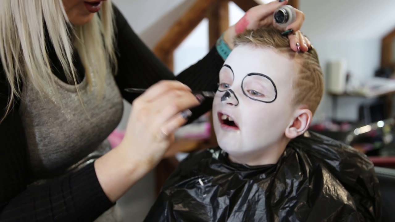 Halloween Skull Kids Makeup (Easy) by Tomasina