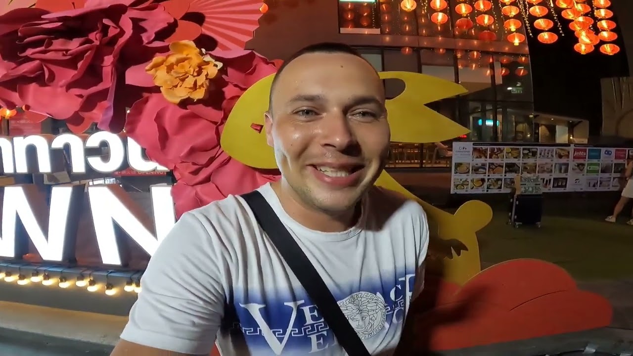 LUŹNY WIECZÓR W BANGKOKU