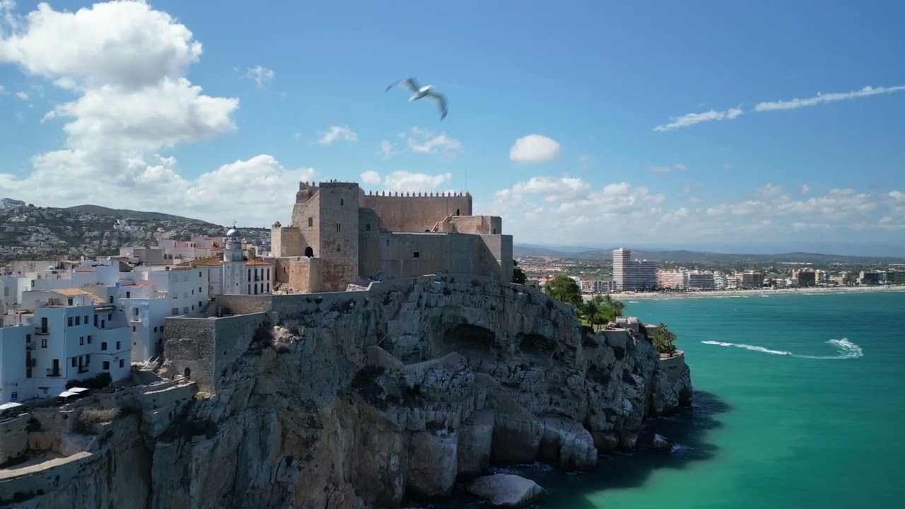 Peñiscola, Castellón, España. [Cinematic Drone HD]
