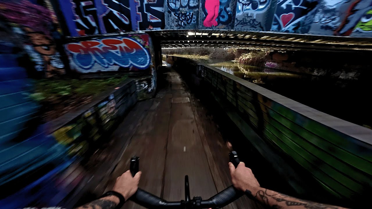 East London Canals: Fish Island to Mile End Park | Single Speed Ride