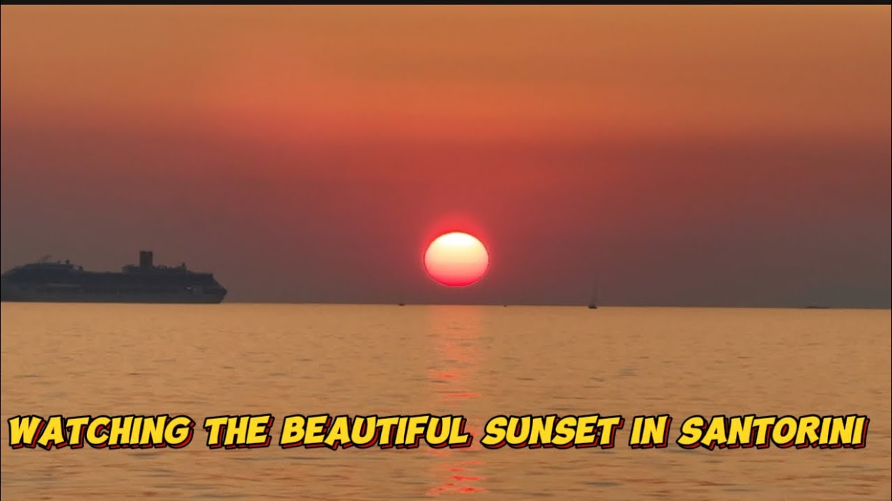 Beautiful Sunset in Santorini!