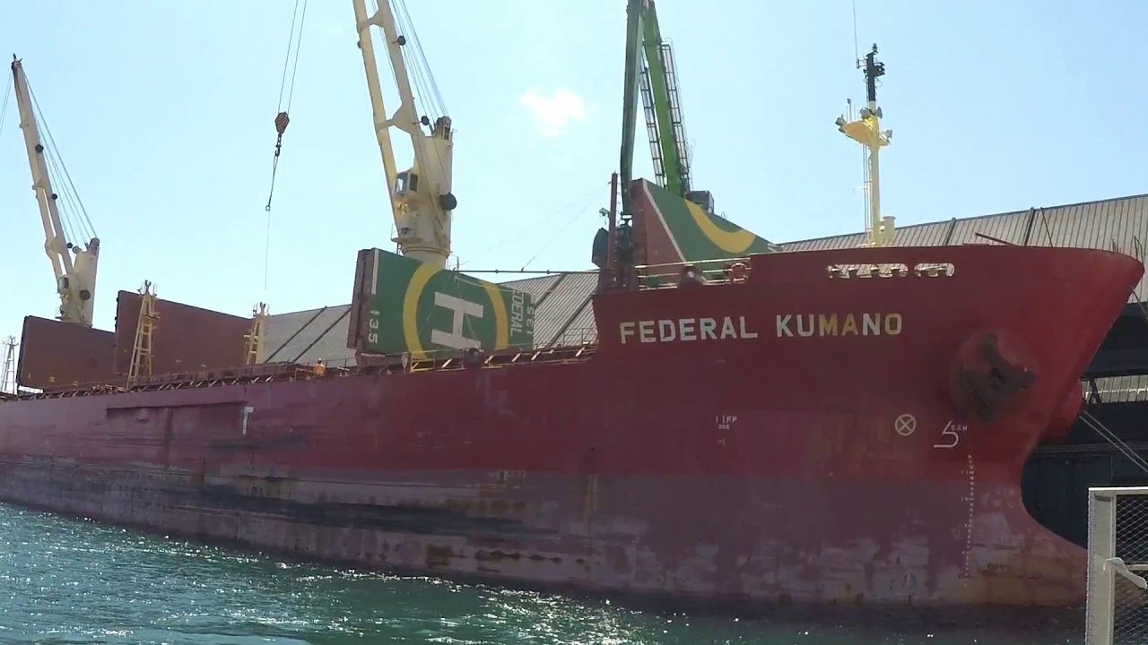 Federal Kumano Bulk Carrier & Toronto Police Boat