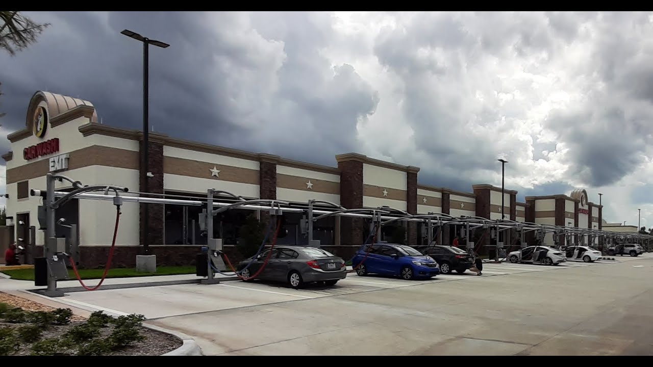 MASSIVE Tunnel Car Wash at Buc-ee's in Daytona Beach, Florida