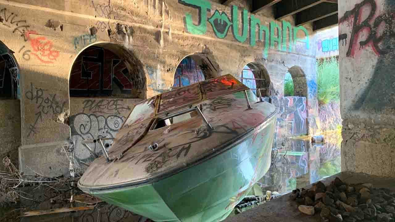 Detroit Graffiti Pit with Abandoned Boats