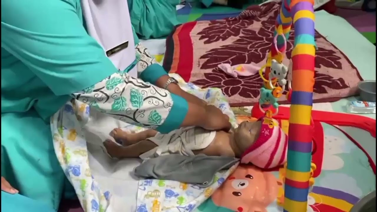 BABY GYM AND BABY SPA || KELOMPOK 3 || 22B KEBIDANAN || UNIVERSITAS dr. SOEBANDI