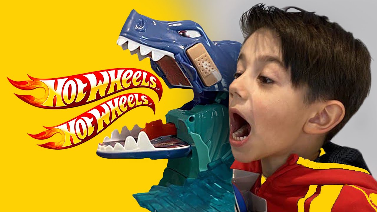 Hot wheels city toy review | Get Matt plays HWC