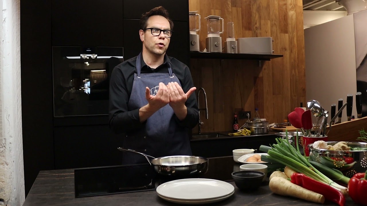 Hoe bak je een ei in een Demeyere RVS pan?