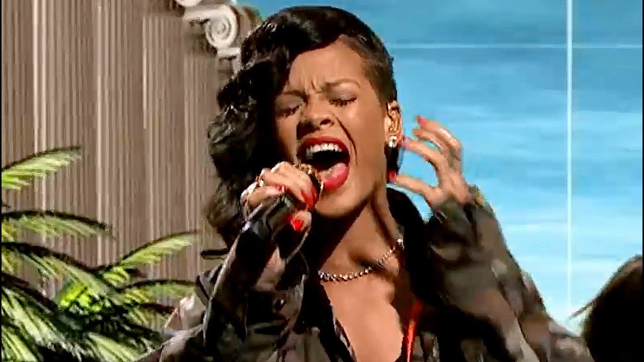 Famous Singers' Voice Break / Crack which sounds AMAZING