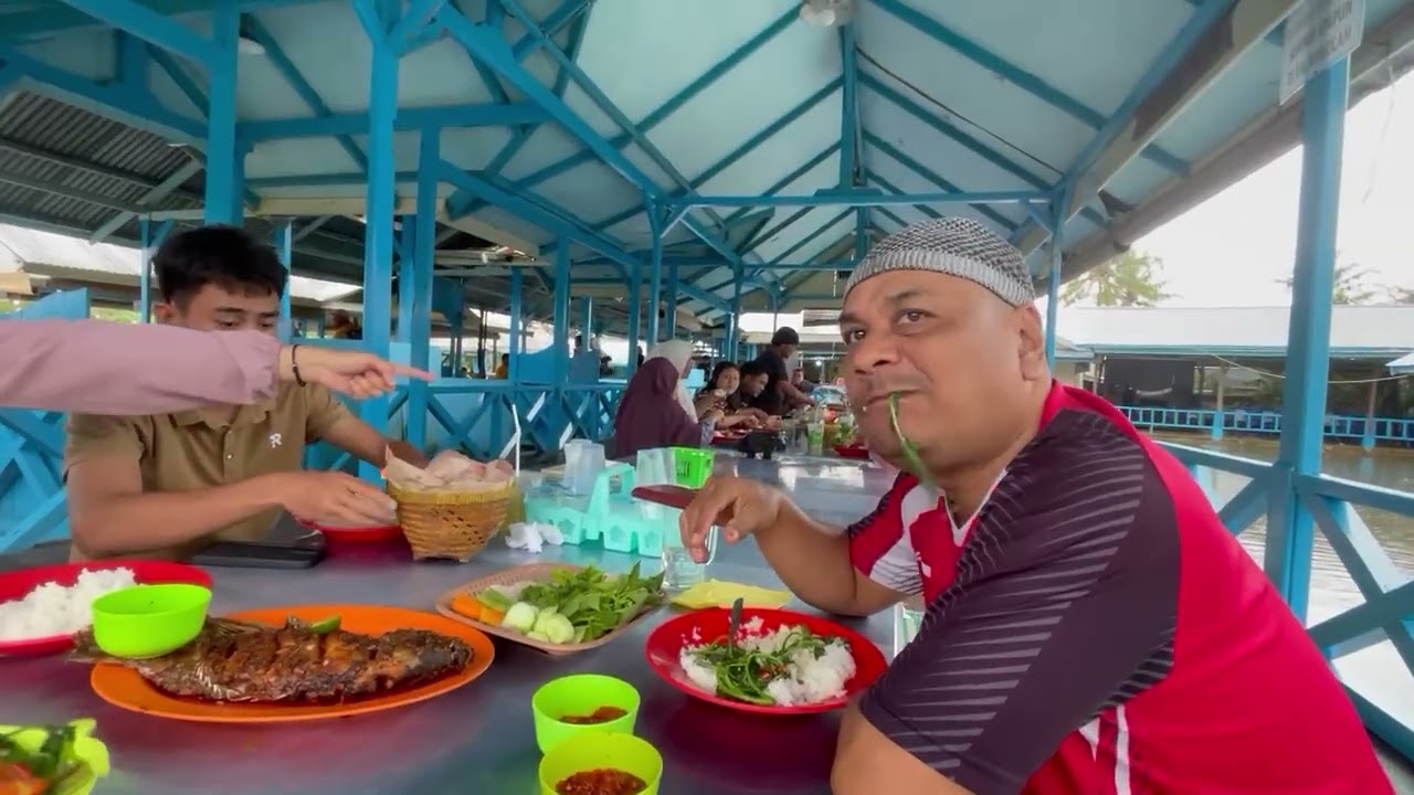 Awal tahun baru 2026 rehat mampir sejenak dikedai gurami segar pagar alam,