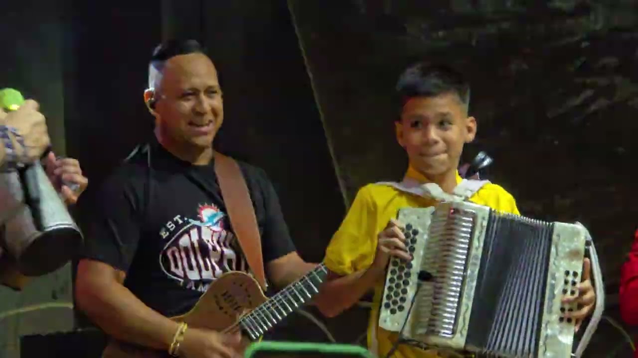 Chucurrucuchu - Jean Carlos Centeno X Juan Angel Sánchez (Palabras Inicio)