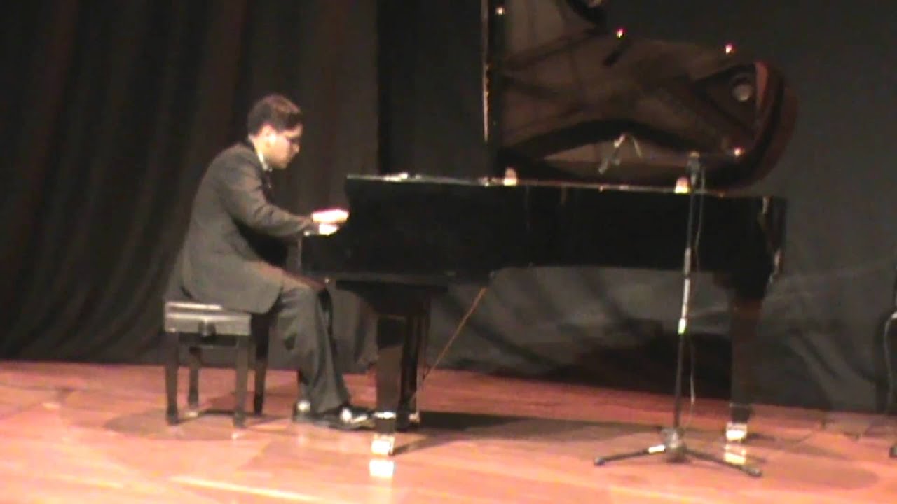 Desde el Alma y Taquito Militar piano