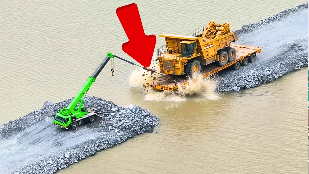 Dangerous Idiots | Truck & Heavy Equipment Fails you missed