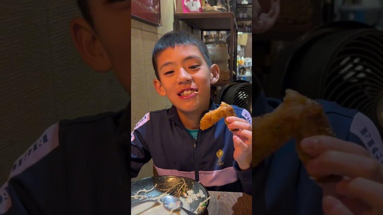 包子弟弟宇葳吃播，弟弟不是食量小，他是挑食，喜歡的餐廳可以整個set吃光光
