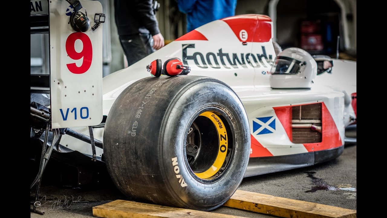 A FEW LAPS OF THE V10 FOOTWORK ARROWS F1 AT KNOCKHILL