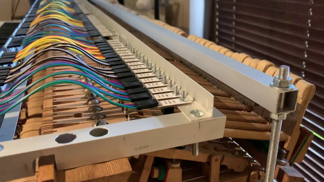 My DIY Hybrid MIDI Controller (Optical Sensor Closeup)