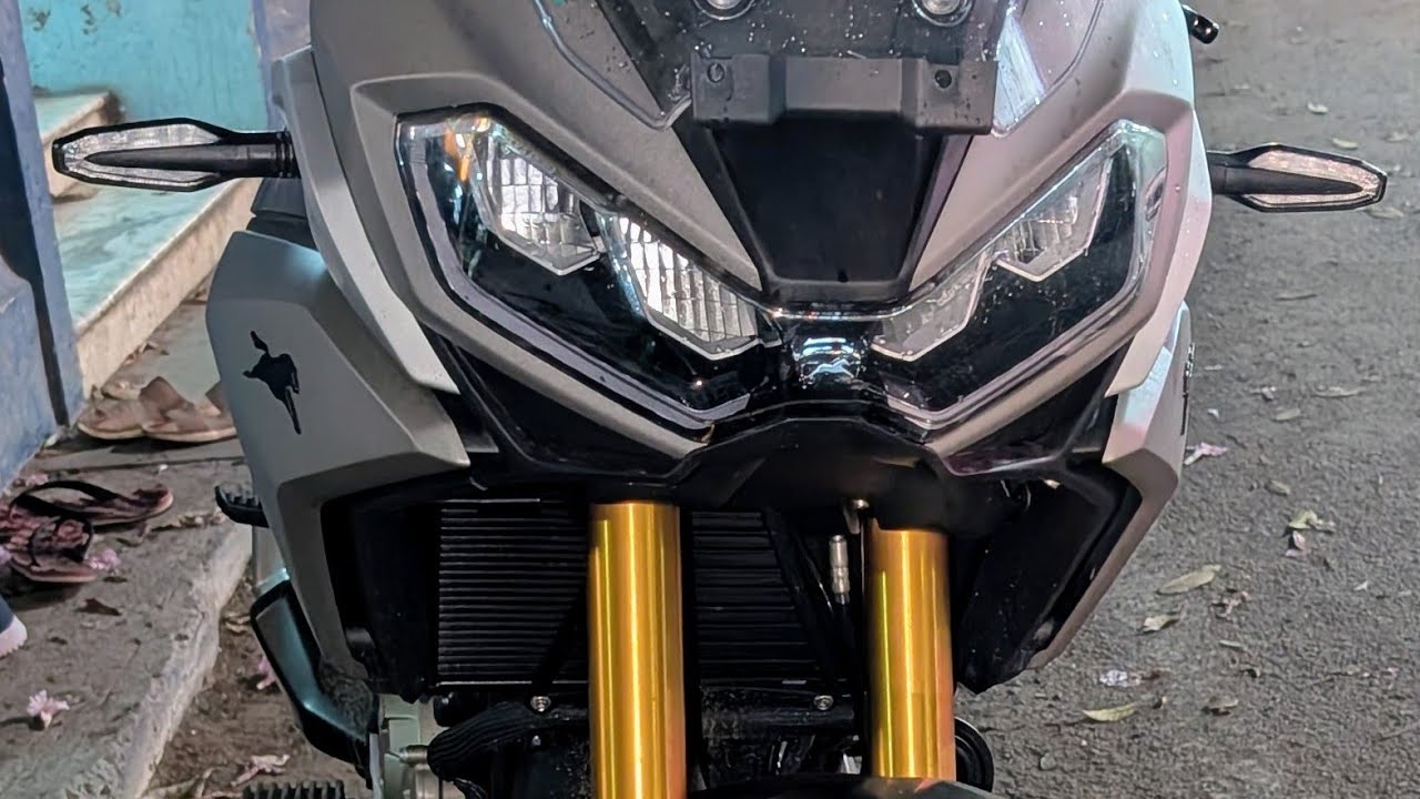Apache RTX 300, adventure motorcycle. First impressions shared by the owner.