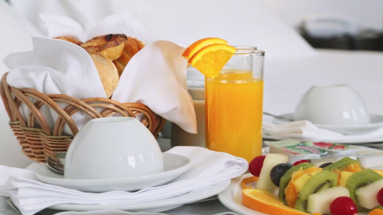 Axis Viana Hotel