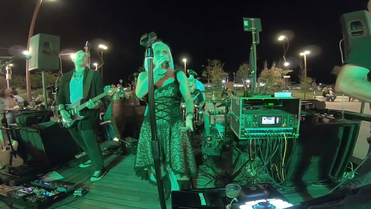 Nothing Else Matters - Metallica (rock version by Ivy Grunge)