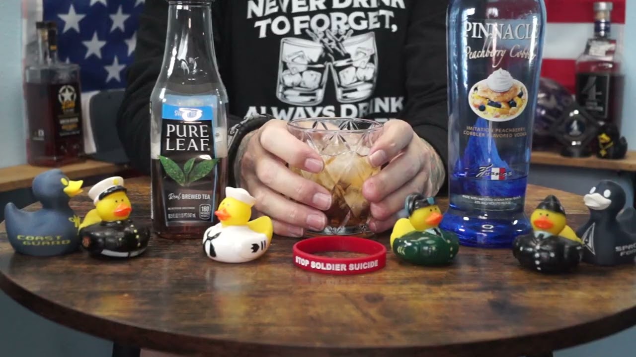 Charles Mannheim - Pinnacle Peachberry Cobbler Vodka & Pure Leaf Sweet Iced Tea