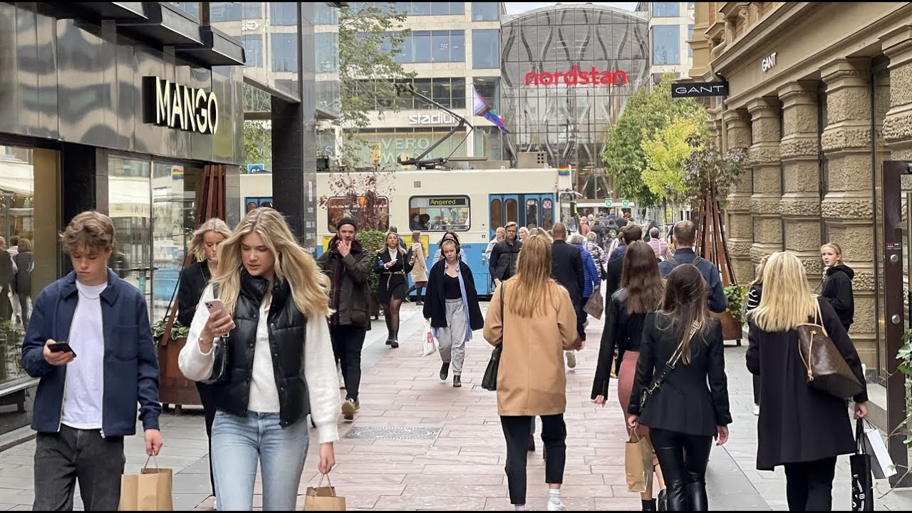 Gothenburg Walk, Sweden: Arkaden Galleria/Shopping Mall.