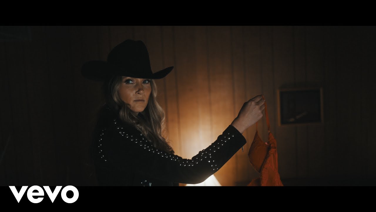 Kalsey Kulyk - Smokin' Gun (Visualizer)