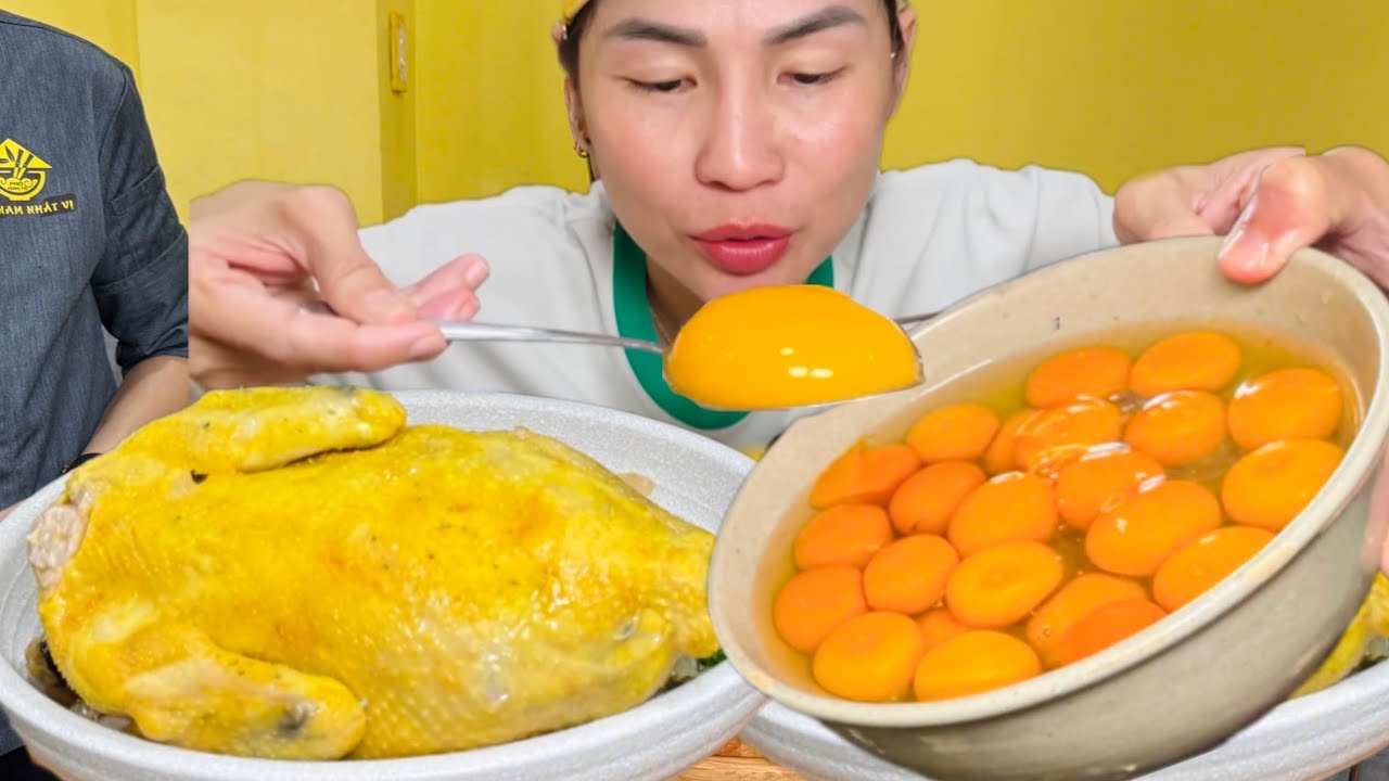 THỬ THÁCH ĂN GẦN 50 QUẢ TRỨNG GÀ  SỐNG VÀ ĐỘC LẠ TÔ PHỞ BÒ CÓ GIÁ HƠN 1 TRIỆU CỦA NGA SUMO