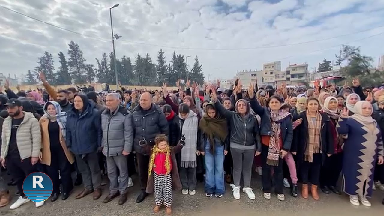من ساحة الشهيد عكيد وسط مدينة #كوباني
