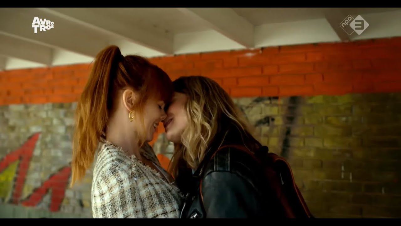 Love & Kisses 269 (Lesbian MV)