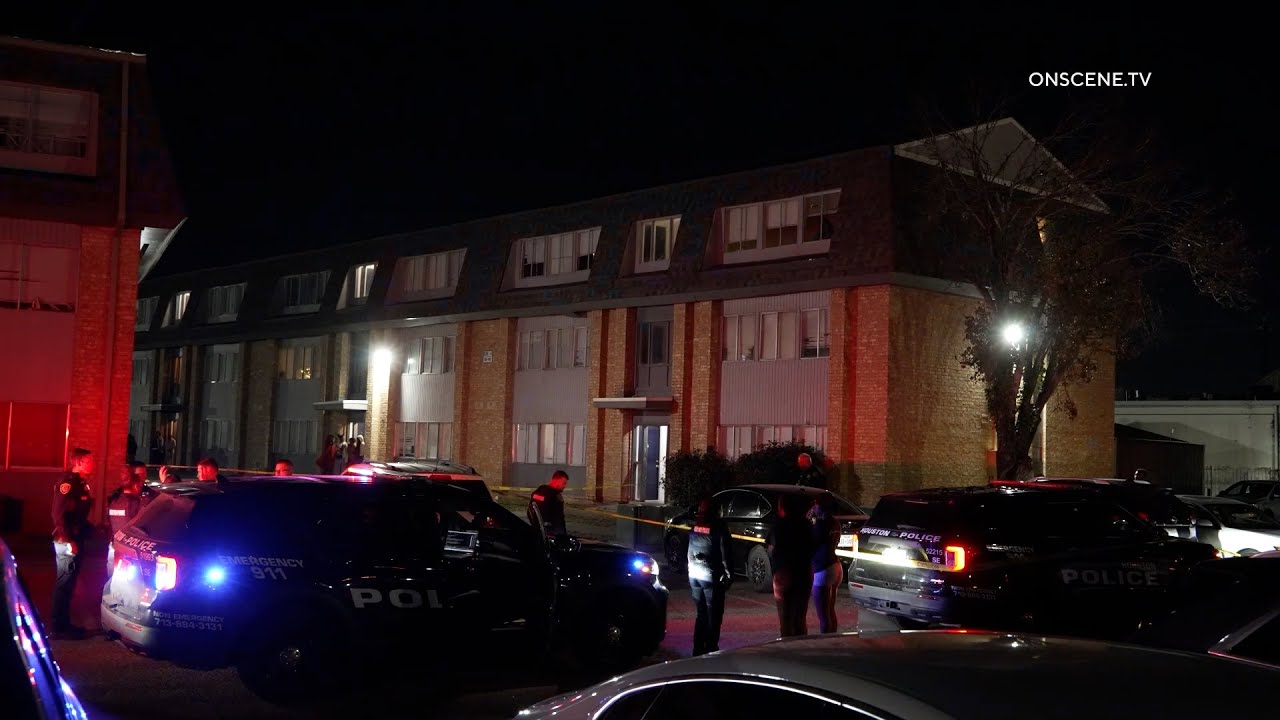 Assault Turns Into Shooting at an Apartment Complex