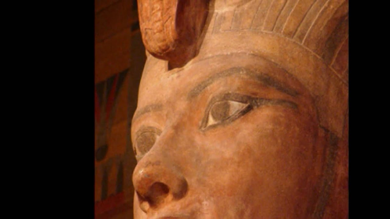 Reconstruction the king's Tut skull