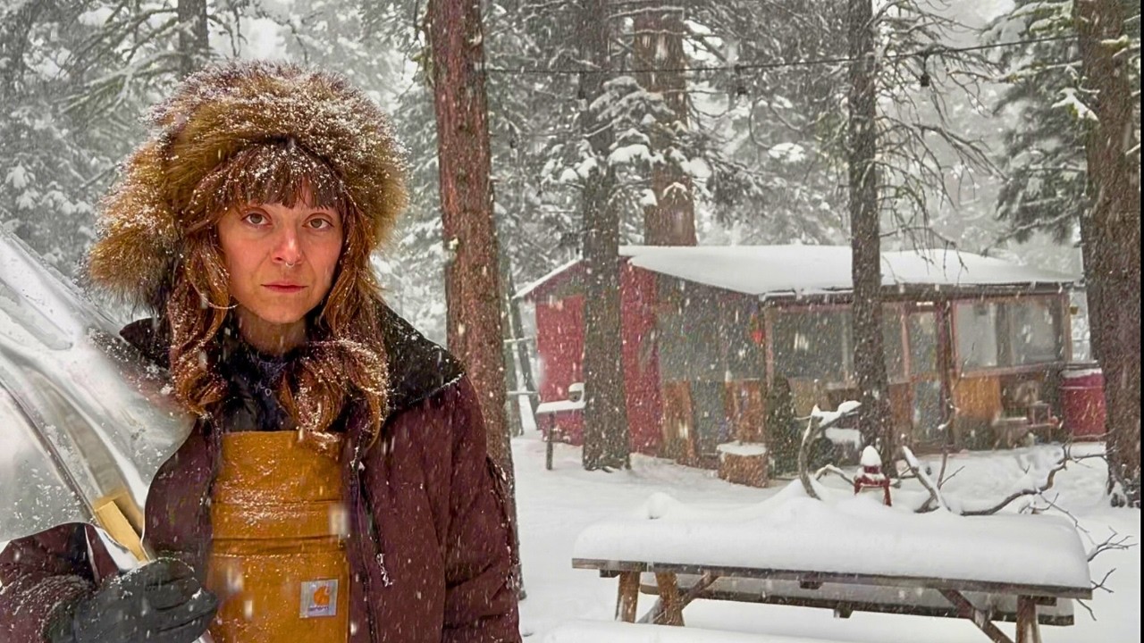 Snow storms & Sourdough at the Off grid Cabin